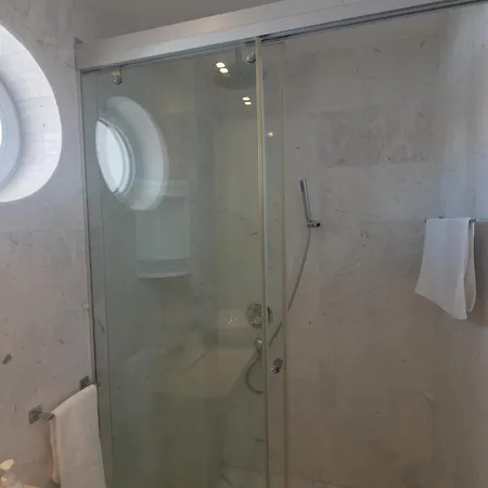 Thalassa Ta206 * פרוטאראס