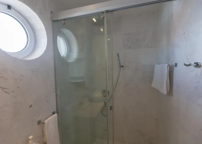 Thalassa Ta206 * Protarász